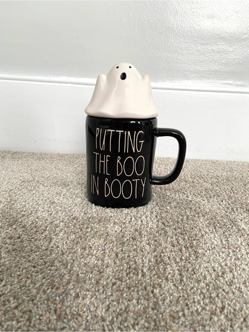 NWOT Rae Dunn "PUTTING THE BOO IN BOOTY" Mug with Ghost Topper - Picture 8 of 12